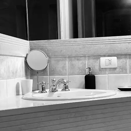 Holiday home Vicosuite Neathon *